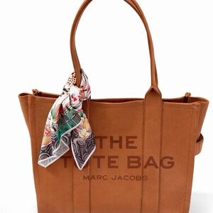 Marc Jacobs Brown Leather Tote